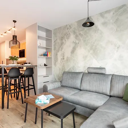 Tiny & Kleine Kilinskiego 17b - 2xtv, Playstation, Pralko-suszarka アパート シクラルスカ・ポレンバ